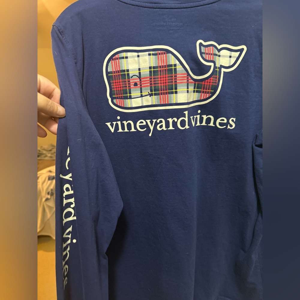 Women’s long sleeve Vineyard Vines blue plaid tee like new XL